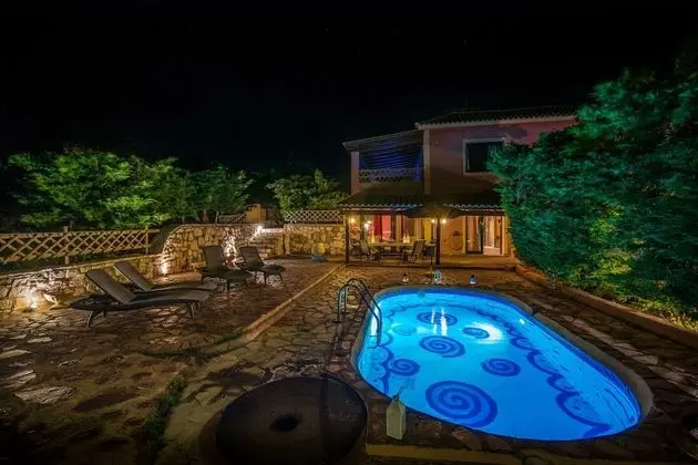 Villa, 2 Yatak Odası, Kişiye Özel Havuzlu, Deniz Manzaralı
