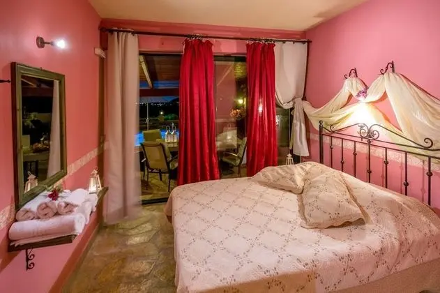 Villa, 2 Yatak Odası, Kişiye Özel Havuzlu, Deniz Manzaralı