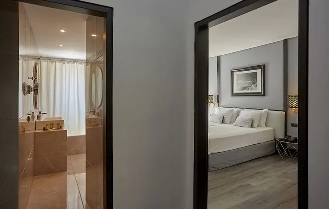 Family Oda, Sıcak Su Küveti, Bahçe Manzaralı