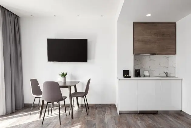 Standard Oda, 1 Büyük (Queen) Boy Yatak