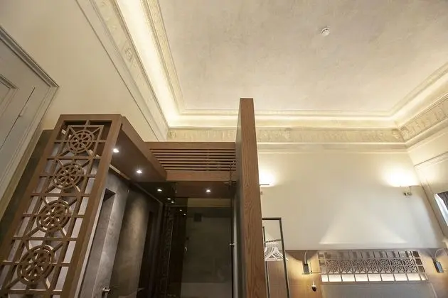 Superior Athenian Room