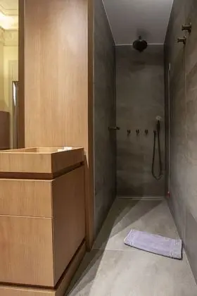 Superior Athenian Room