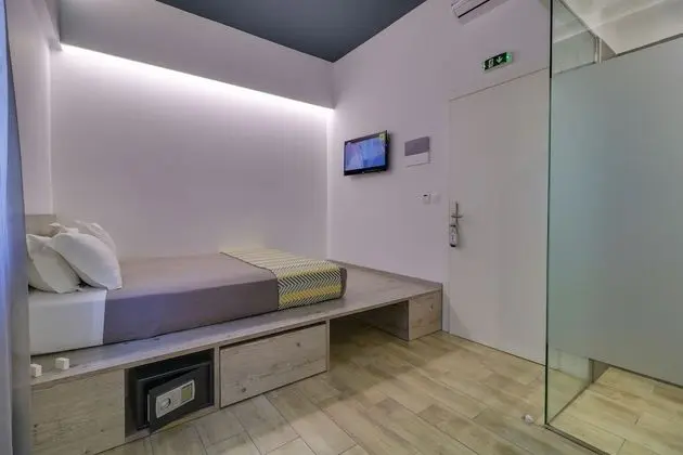 Tek Büyük Yataklı Oda