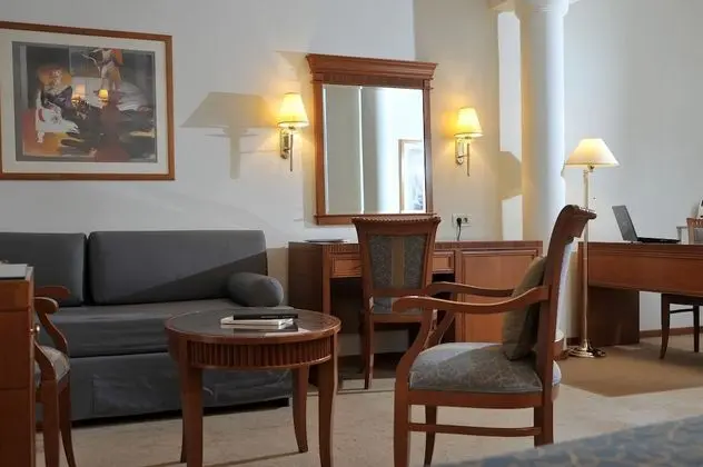 Junior Süit, Sıcak Su Küveti