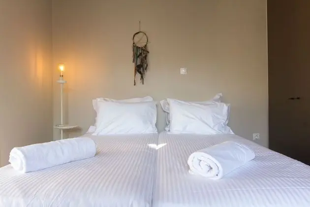 Junior Apart Daire (Veikou 61 str, zip code 11741)