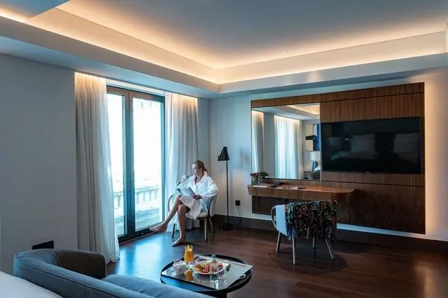 Deluxe Süit, 1 En Büyük (King) Boy Yatak
