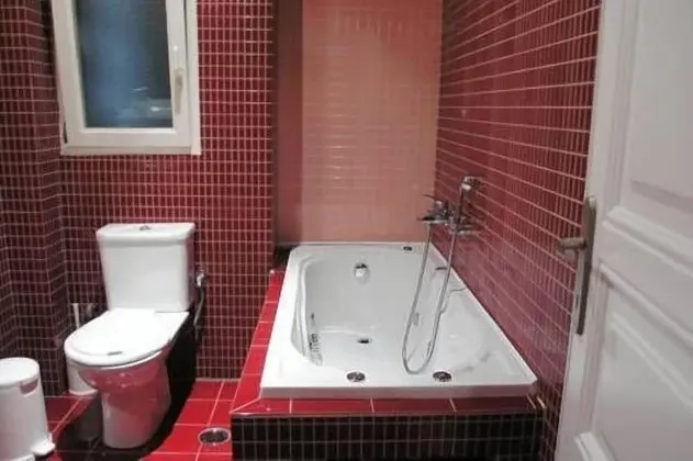 Üç Kişilik Oda