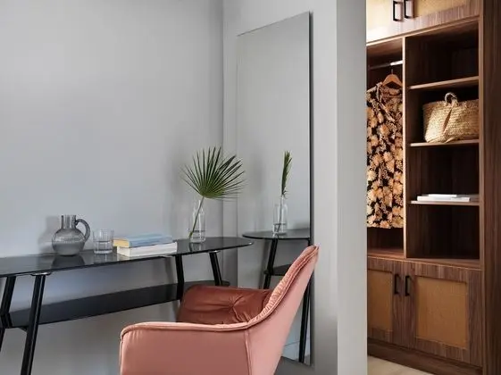 Classic Tek Büyük Yataklı Oda