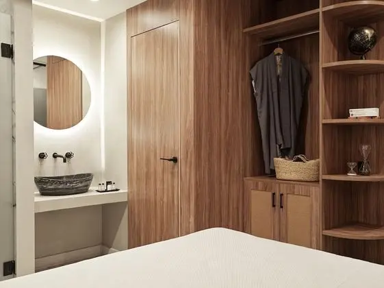 Classic Tek Büyük Yataklı Oda