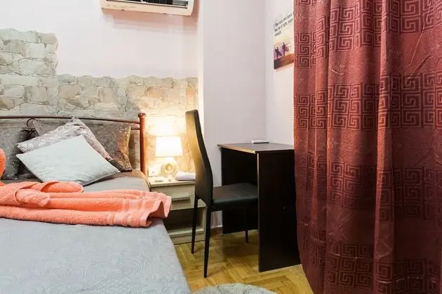 Tek Büyük Yataklı Oda