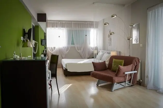 Superior Tek Büyük veya İki Ayrı Yataklı Oda