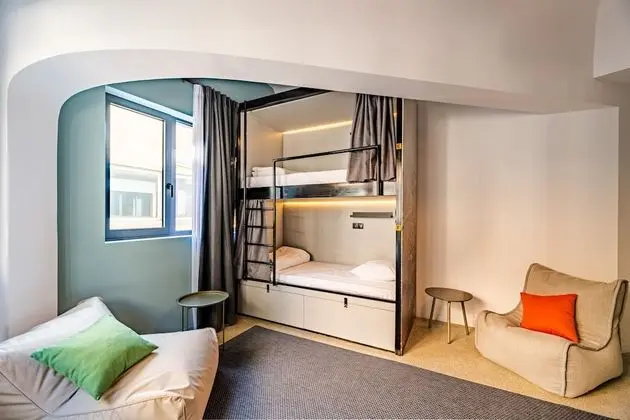 Standard Ortak Ranzalı Oda, Sadece kadınlar için (6 beds)