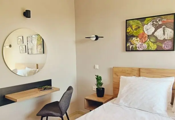 Standard Tek Büyük Yataklı Oda