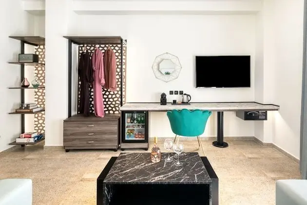 Deluxe Tek Büyük Yataklı Oda