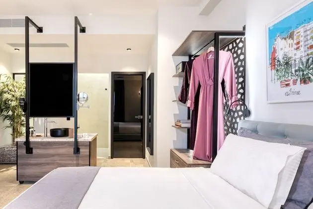 Standard Tek Büyük Yataklı Oda