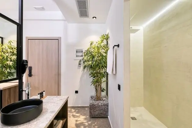 Standard Tek Büyük Yataklı Oda