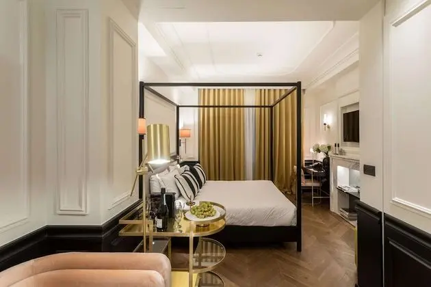 Deluxe King Room with Balcony