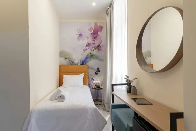 Market Twin Room with Balcony