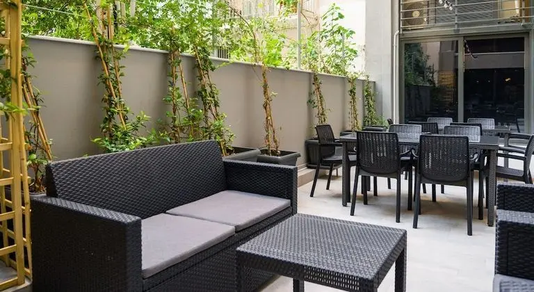 Classic Tek Büyük Yataklı Oda