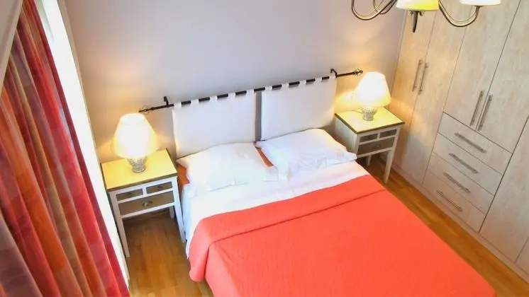 Apart Daire, 3 Yatak Odası (No 6)