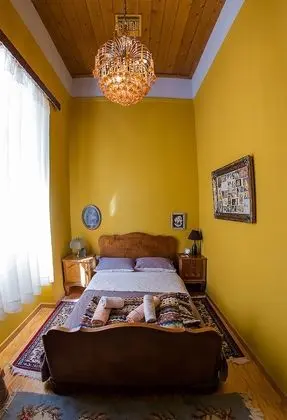 Tek Büyük Yataklı Oda