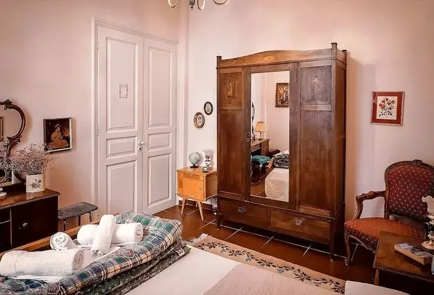 Tek Büyük Yataklı Oda