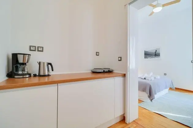 B2 One Bedroom Apartment,Terrace over the Courtyard