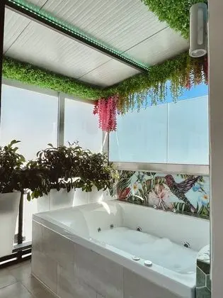 Penthouse Hot Tub Acropolis View
