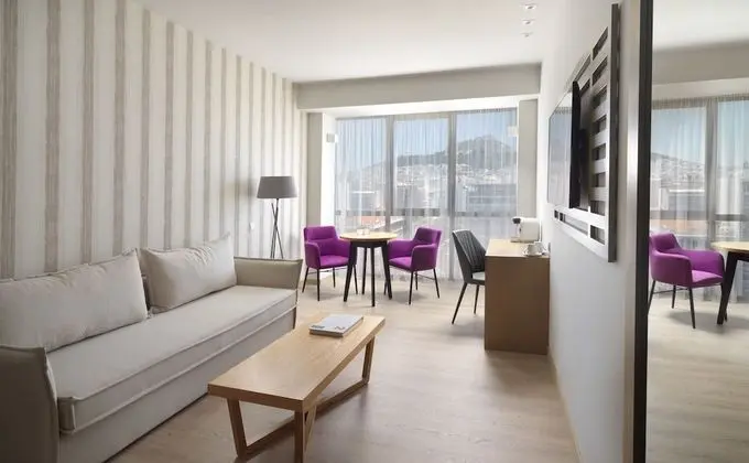 Tiare Legacy Suite
