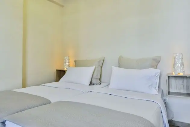 Apart Daire (Temple of Olympian Zeus view-2d Floor)