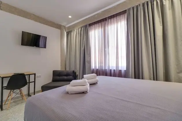 Economy Double Plus internal