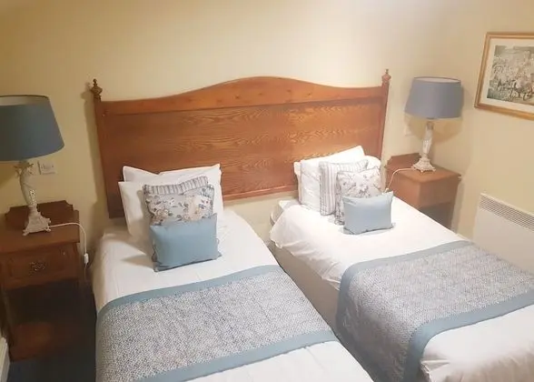 Red Lion Twin Room