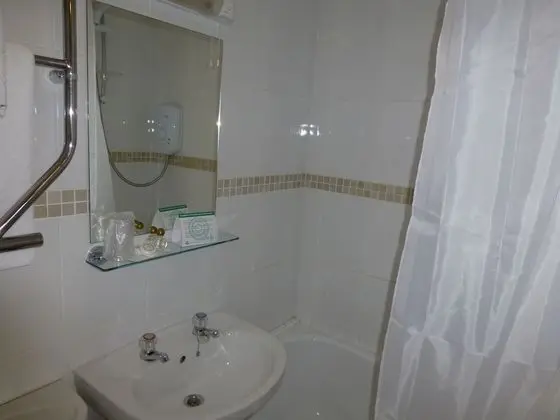 Red Lion Twin Room