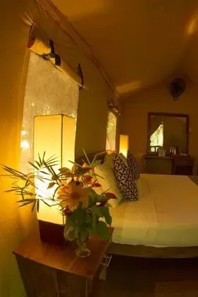 Deluxe Çadır, 1 Çift Kişilik Yatak, Göl Manzaralı, Göl Kenarı
