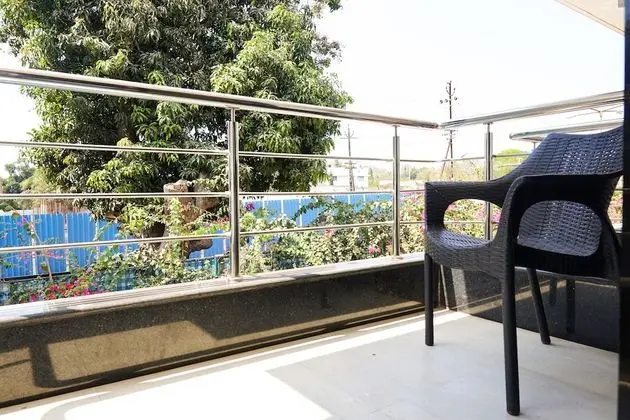 Deluxe Tek Büyük Yataklı Oda, Engellilere Uygun, Havuz Manzaralı