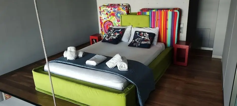Design Çatı Katı (Loft), Havuz Kullanımı (Blue)