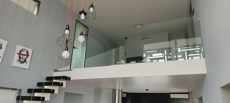 Design Çatı Katı (Loft), Havuz Kullanımı (Red)