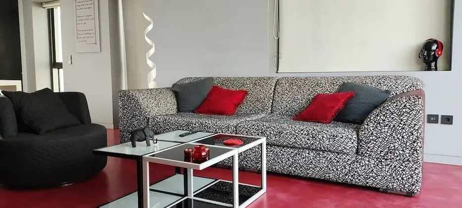 Design Çatı Katı (Loft), Havuz Kullanımı (Red)