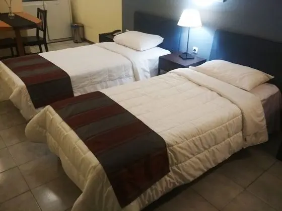 Büyük Yataklı Tek Kişilik Oda
