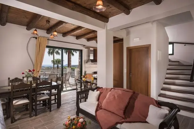 Villa, 2 Yatak Odası, Kişiye Özel Havuzlu, Deniz Manzaralı (Rogdia)