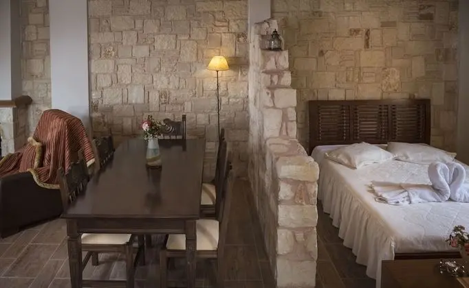Villa, 3 Yatak Odası, Kişiye Özel Havuzlu, Deniz Manzaralı (Mirtia)