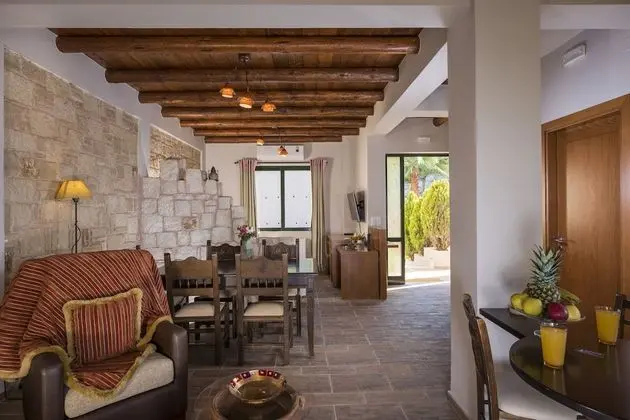 Villa, 3 Yatak Odası, Kişiye Özel Havuzlu, Deniz Manzaralı (Mirtia)