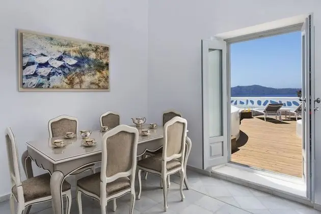 Royal Süit, Sıcak Su Havuzu