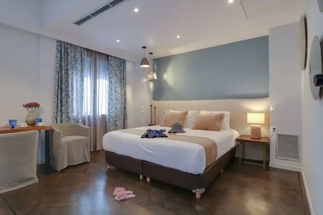 Superior Tek Büyük veya İki Ayrı Yataklı Oda, Balkon (301)