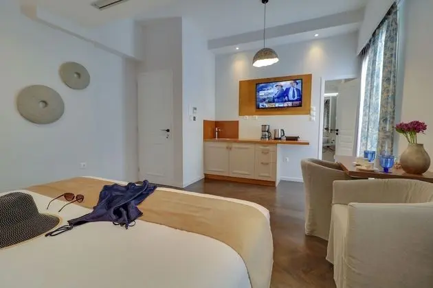 Superior Tek Büyük veya İki Ayrı Yataklı Oda, Balkon (301)