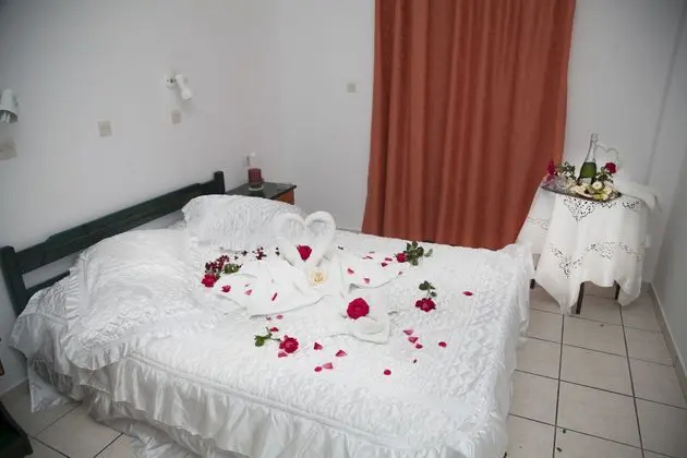 1 Çift ​​kişilik Yatak Garden View