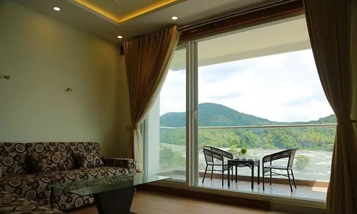 Deluxe Tek Büyük veya İki Ayrı Yataklı Oda, 1 Çift Kişilik Yatak, Nehir Manzaralı