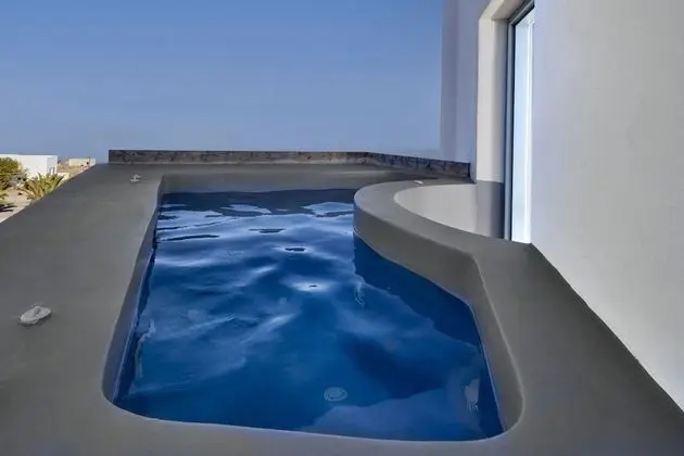 Suite, Jetted Tub