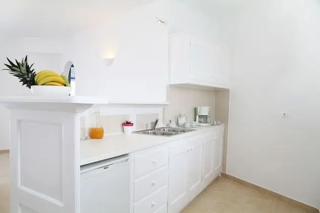 Two Bedroom Family Apartment, Jetted Tub