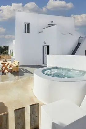 Two Bedroom Family Apartment, Jetted Tub